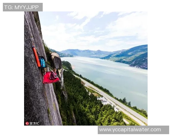 重庆攀岩队的防守策略解析与攀岩热点的深度探讨